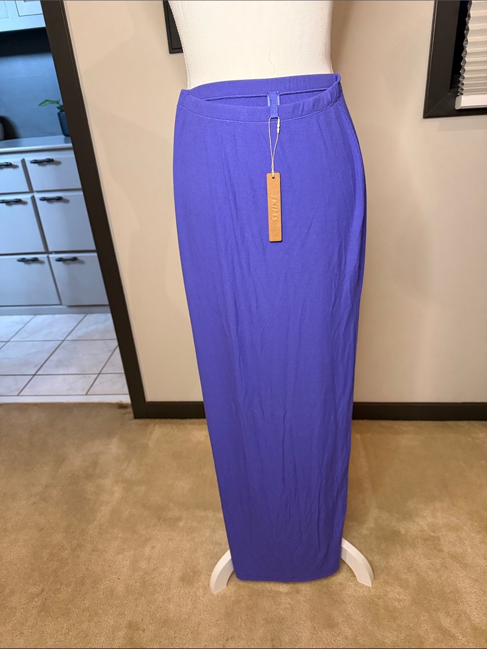 Skims Women's Violet Maxi Skirt brand new never worn